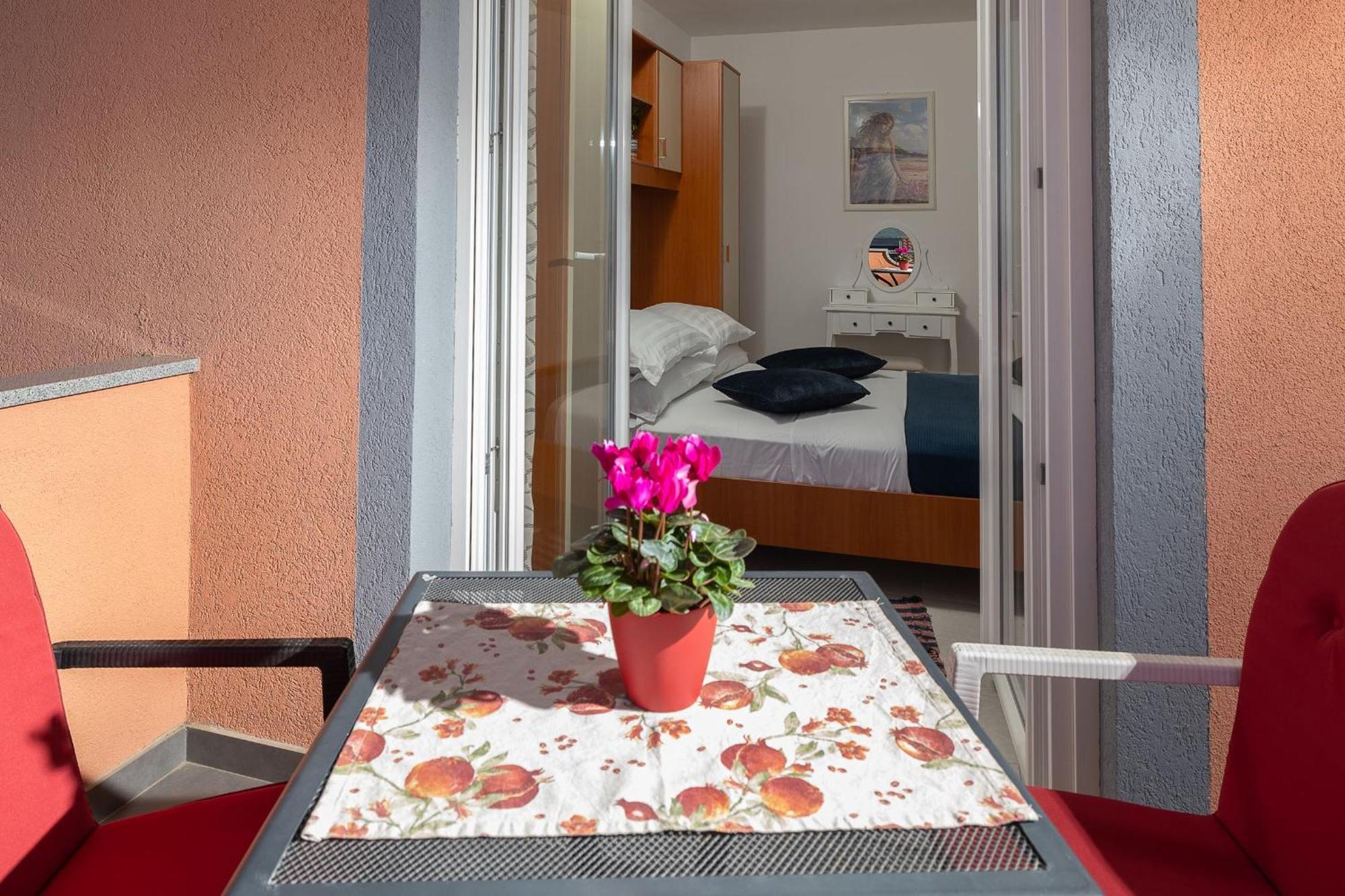 Apartments Mikanovic Crikvenica Exteriér fotografie